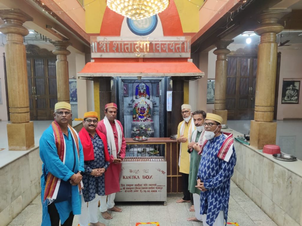 Chaturmas Vrata 2021 Padhyapooja of swamiji shivanand saraswati maharaj of Kavle Mutt at Walkeshwer, Mumbai